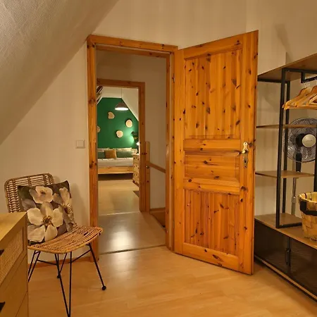 Loft Schwarzwald - Dach-balkon--musik-ecke